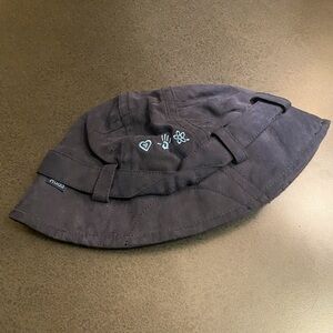 Mudd Brand Throwback Retro Animated Bucket Hat